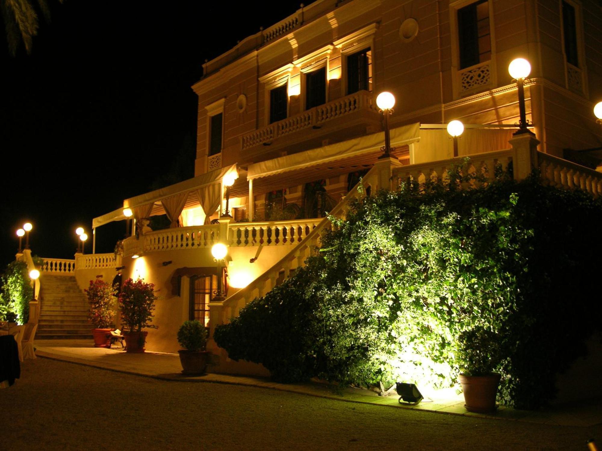 מוטריל Casa De Los Bates מראה חיצוני תמונה